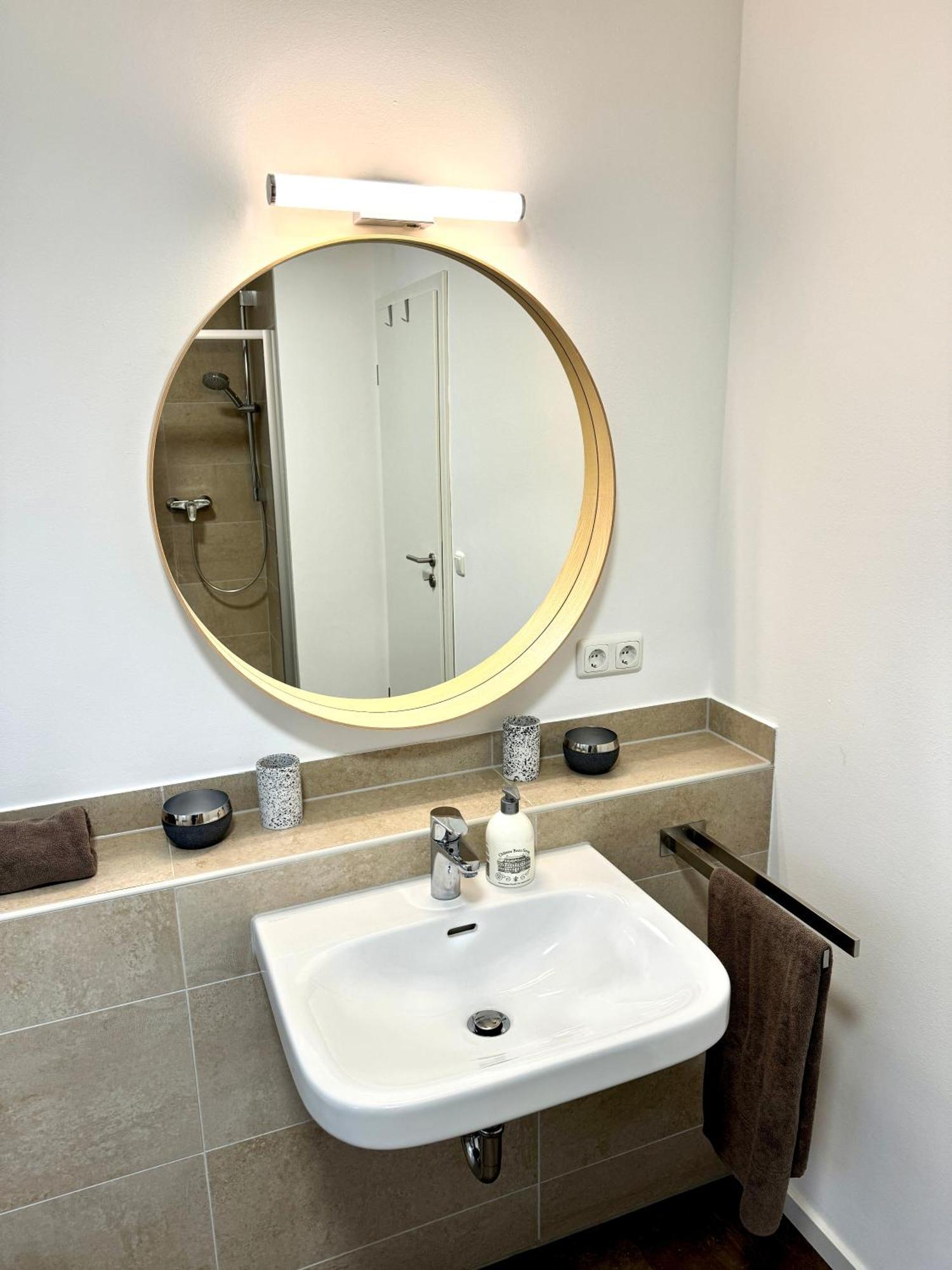 Ferienwohnung "Dream Suite" - Im Coburger Wonderland - Ihr Zuhause Auf Zeit! コーブルク エクステリア 写真